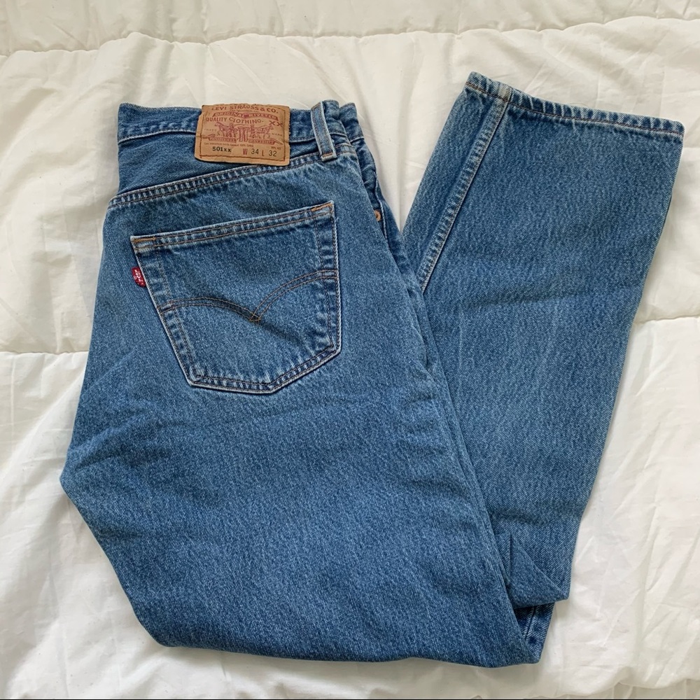 Men’s Levi jeans
